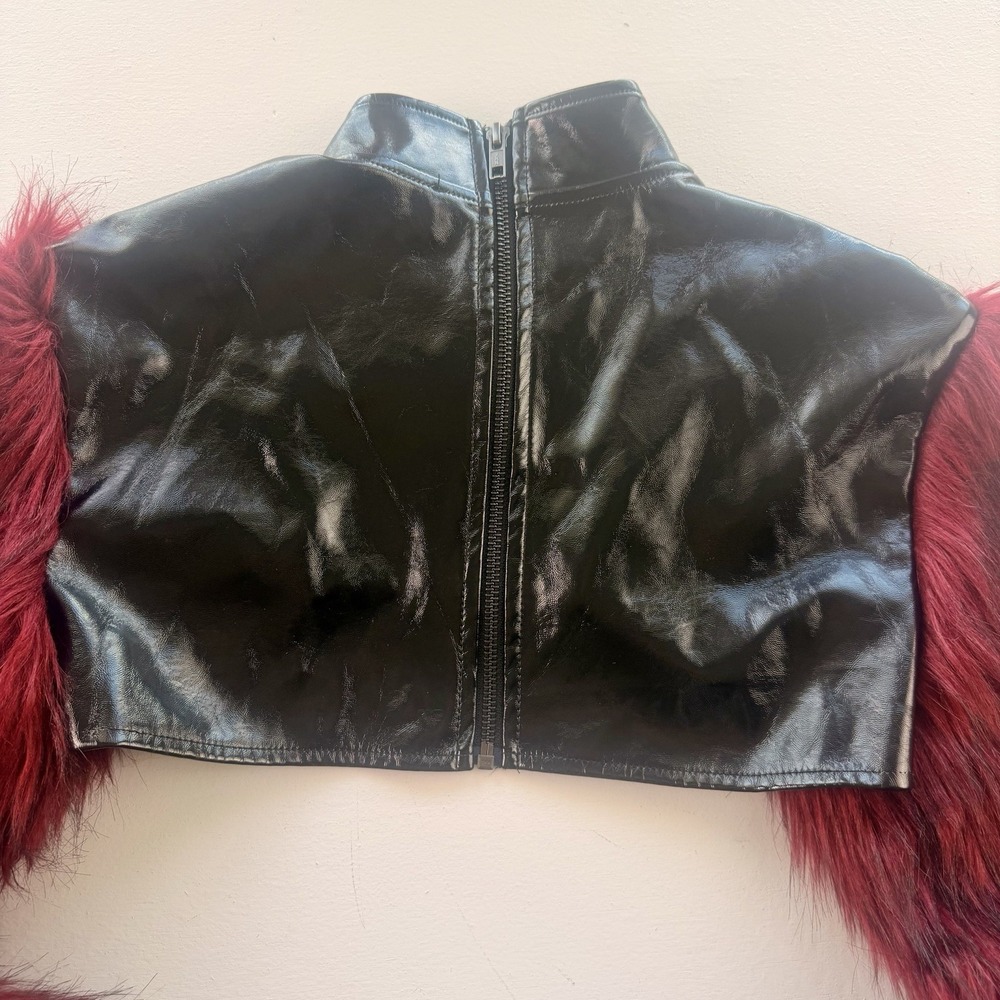 Akira Bolero Wine, Coachella, Boho Glam, Faux Fur, Festival Statement, Size S - Picture 3 of 15